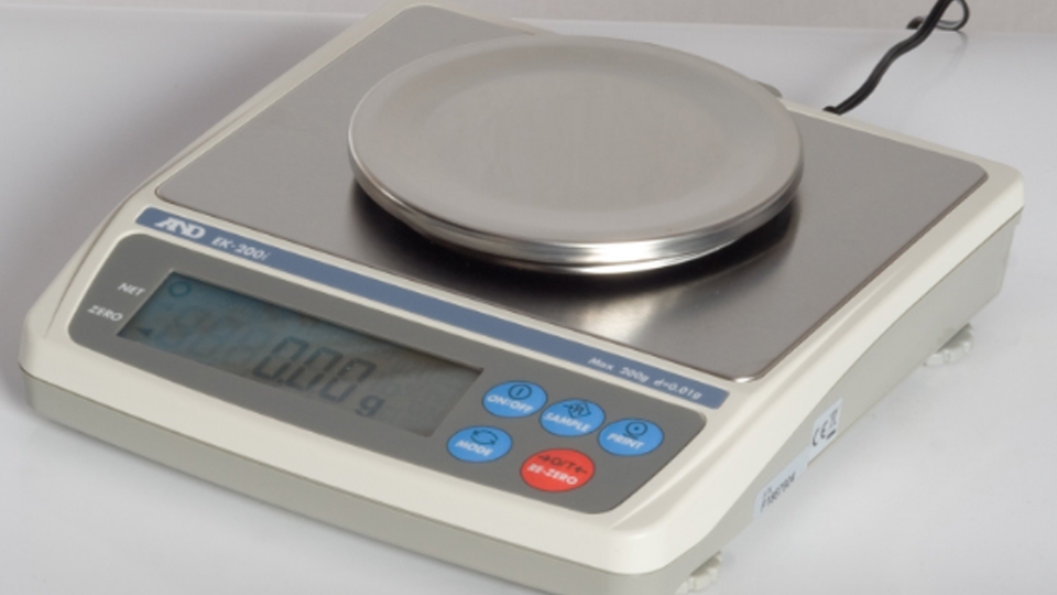 เครื่องชั่งน้ำหนักดิจิตอล AND EK-200i